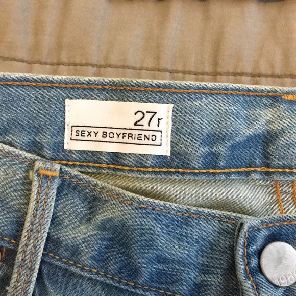 NWOT boyfriend jeans - Picture 4 of 8